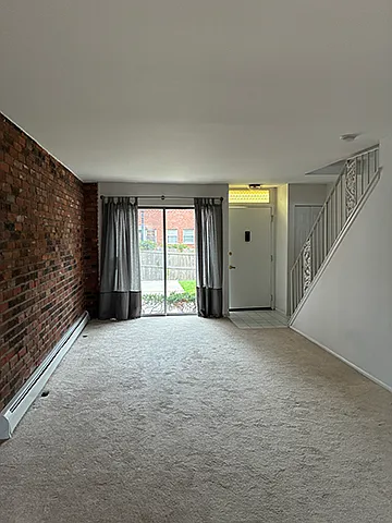 1 bed, 800 sqft, $1,600 — Photo 2