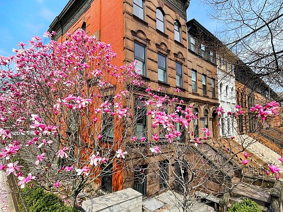 2nd image of 345 Park Pl