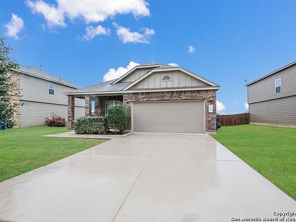 2nd image of 668 Community Dr