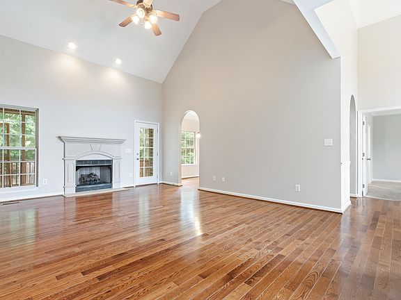 5th image of 750 Brookhaven Dr