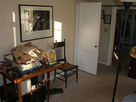 3rd image of 16/18 E Warden St