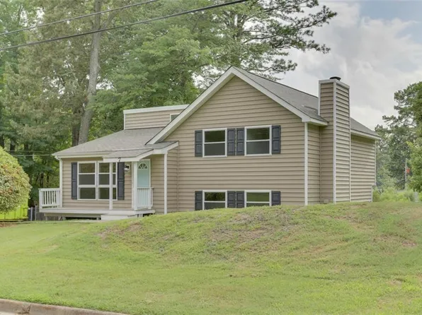 7 Cathy Dr, Newport News, VA 23608
