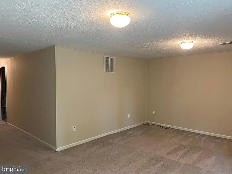 2804 Cambridge Dr — Photo 28