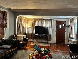 5th image of 62-53 80 Road