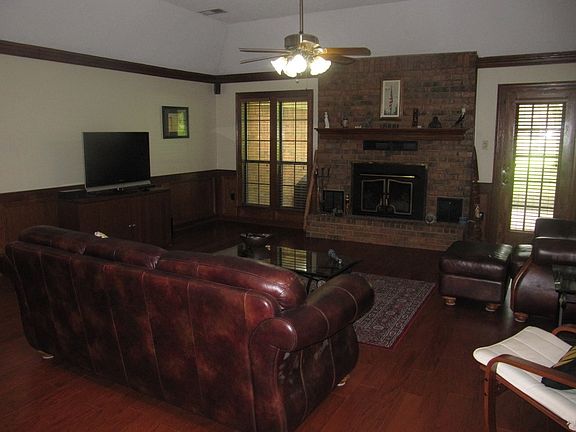 4th image of 8815 Berlinwood Dr