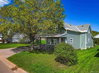 422 Washington St, Ishpeming, MI 49849