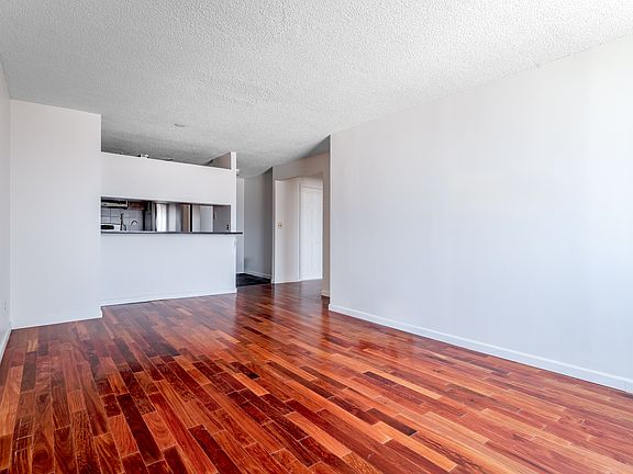 3rd image of 376 Broadway APT 18E