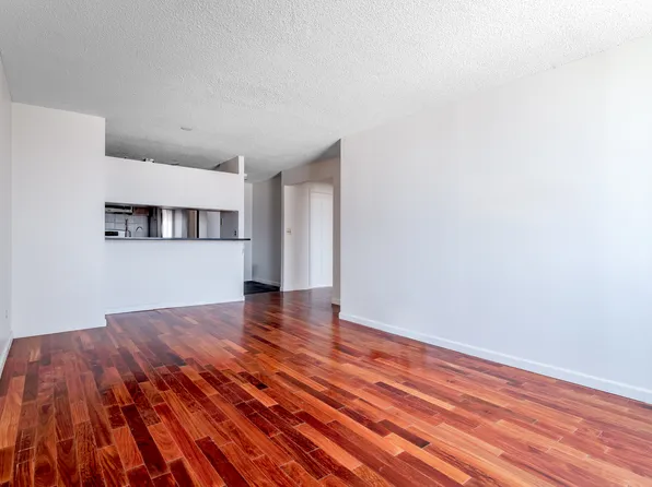 376 Broadway image 3 of 10