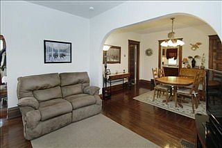 5th image of 139 Bryant St