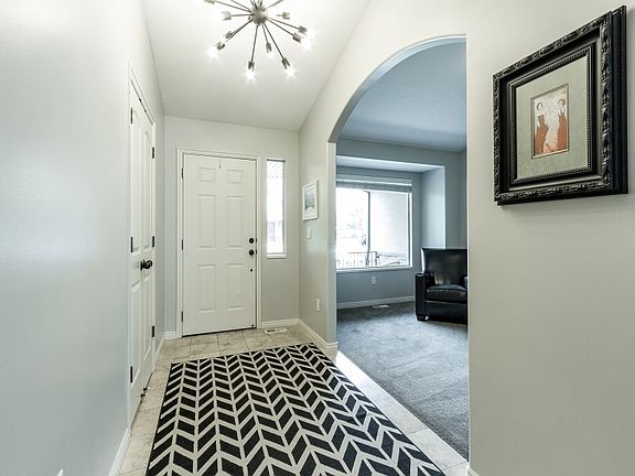 Vaulted entry 