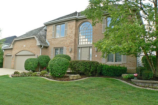 1st image of 817 Lakeland Dr