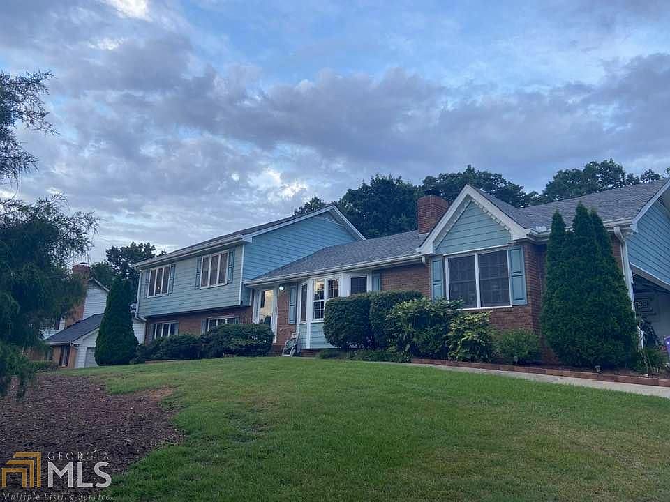 1st image of 2332 Westridge Dr