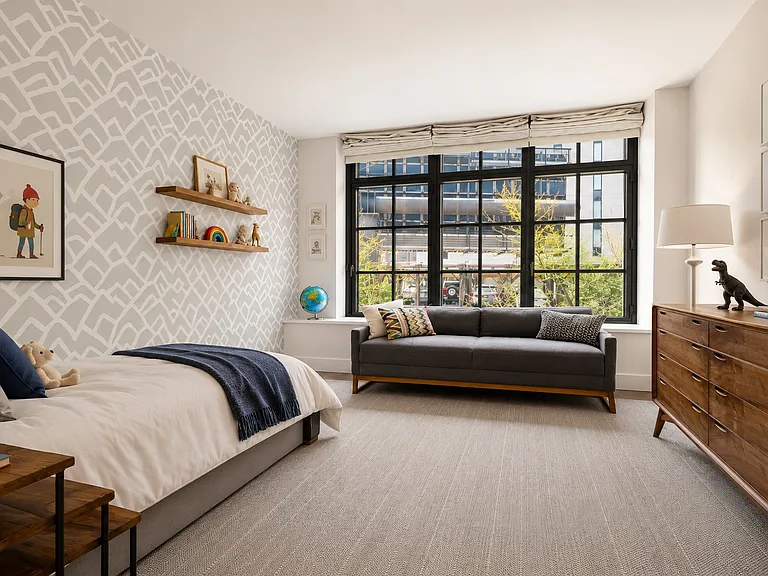 500 W 21st St #GF — Photo 11