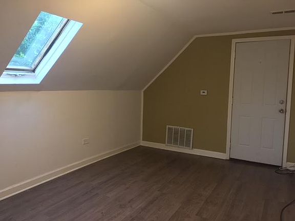 5th image of 3001 N Albany Ave APT 3R