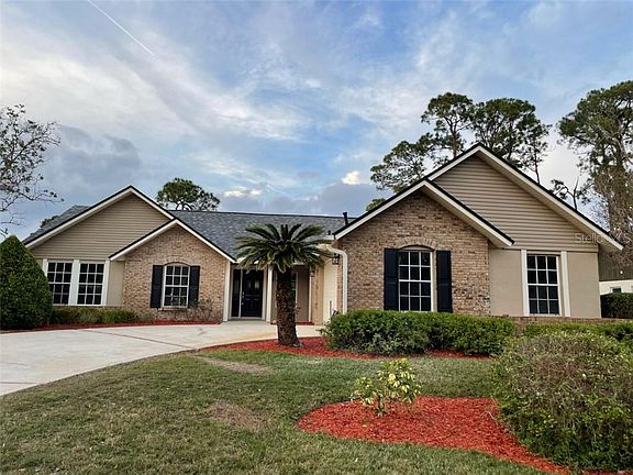 2nd image of 1424 Fairway Oaks Dr