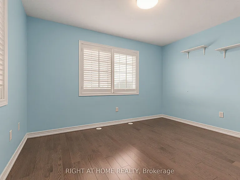 2628 Bur Oak Ave — Photo 20