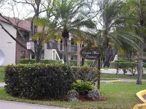 3rd image of 6040 Shakerwood Circle #205