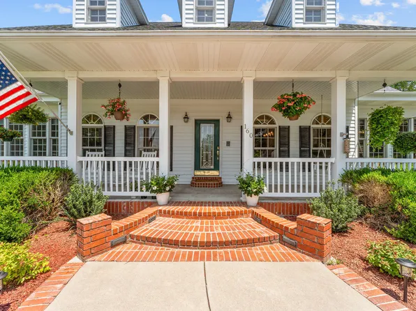 160 Brookside Court, Branson, MO 65616