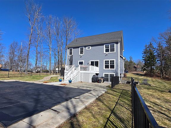 5th image of 46 Long Hill Road