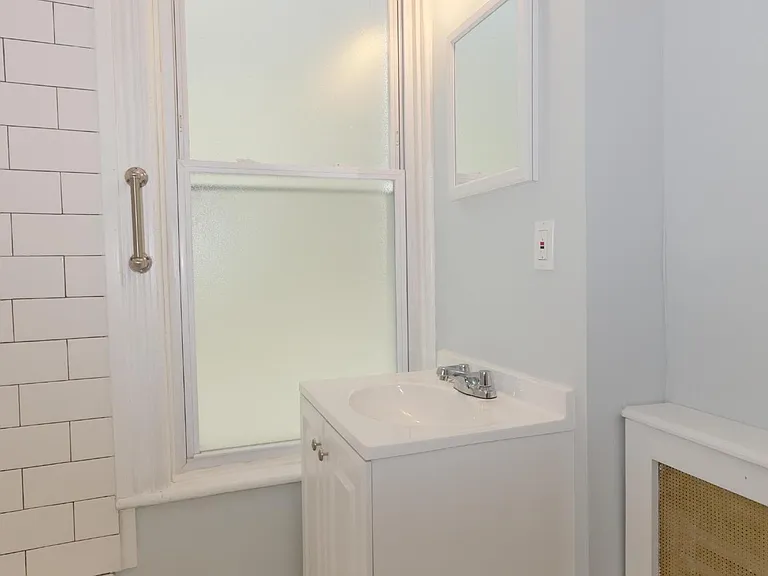 587 Washington Ave #1 — Photo 8