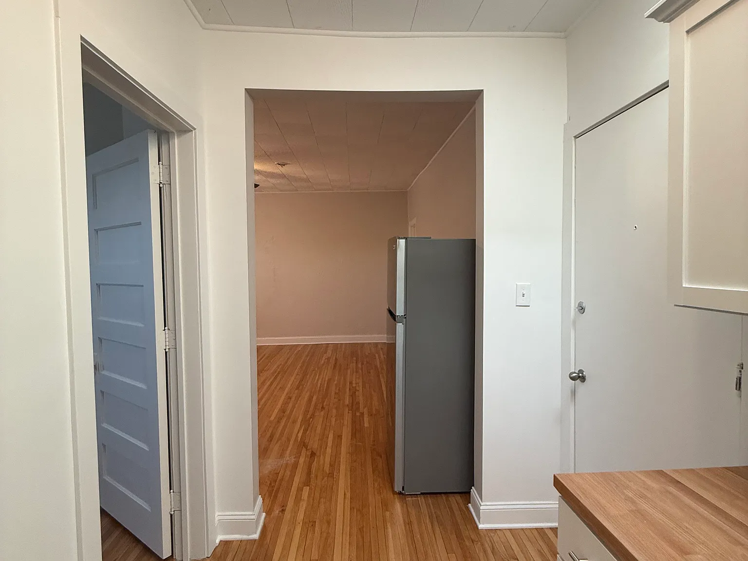 1 bed, $1,129 — Photo 2