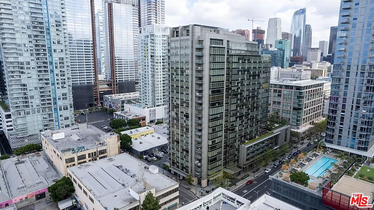 Building Photo - 1155 S Grand Ave #1707