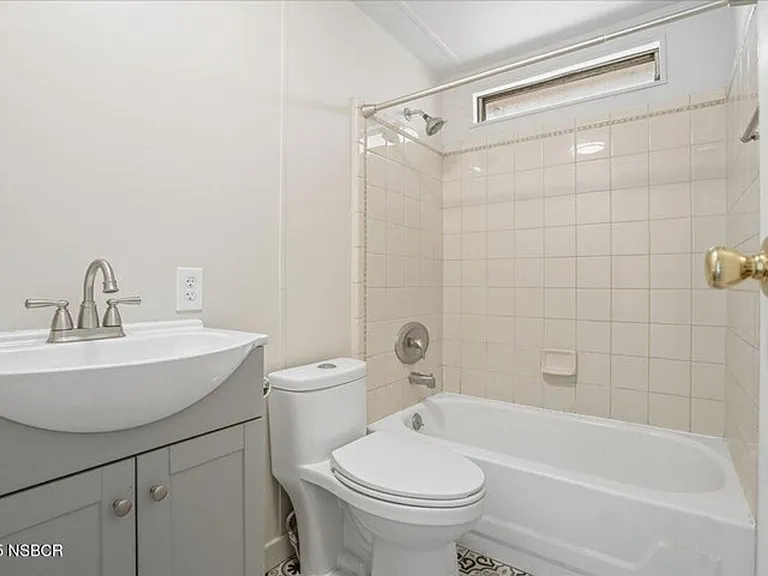 2935 E Clark Ave — Photo 17
