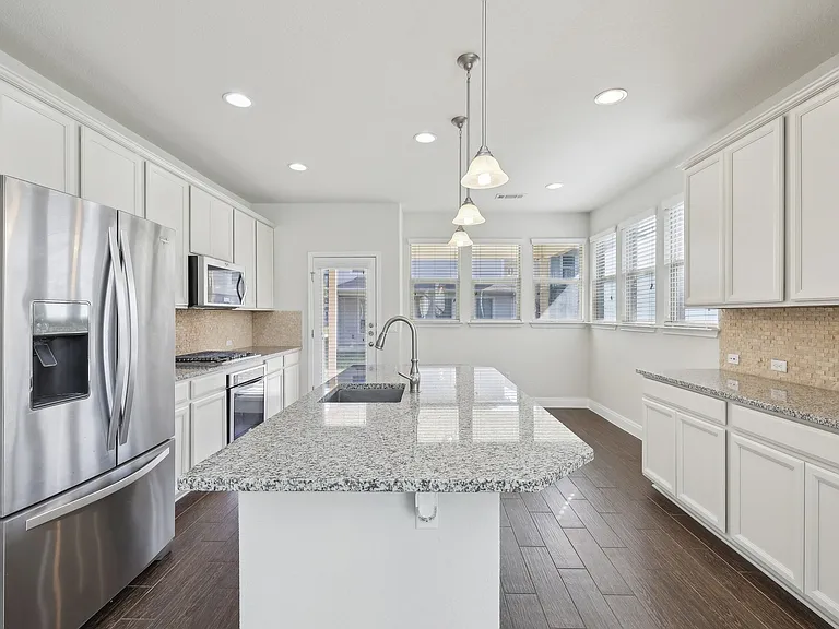 10418 Turnbull Loop — Photo 9