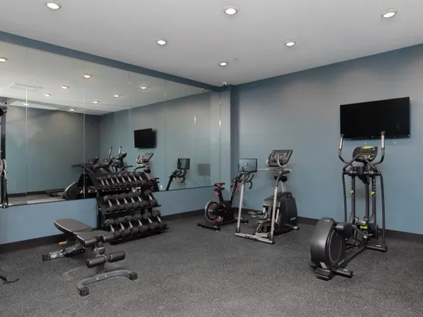 547 Martin Luther King Drive image 10 of 11