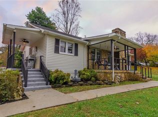 80 Spring Hill Cir, Blue Ridge, GA 30513