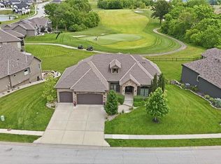 906 Creekmoor Dr, Raymore, MO 64083