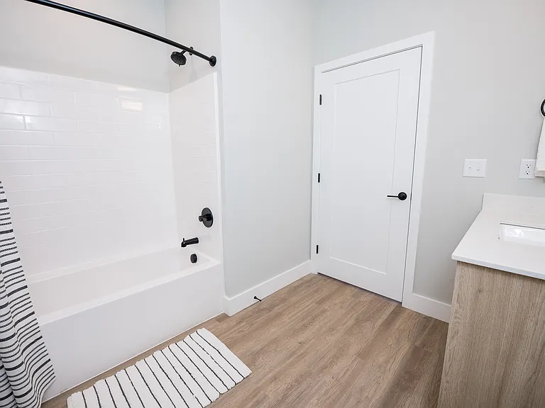 60 E Green St #212 — Photo 24