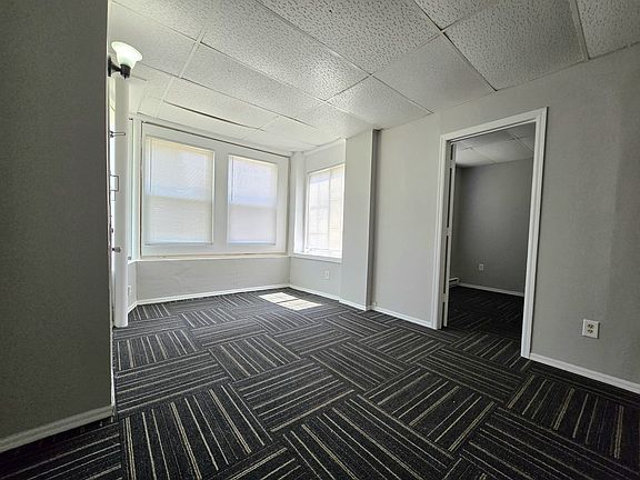 2nd image of 331 Smith St #2