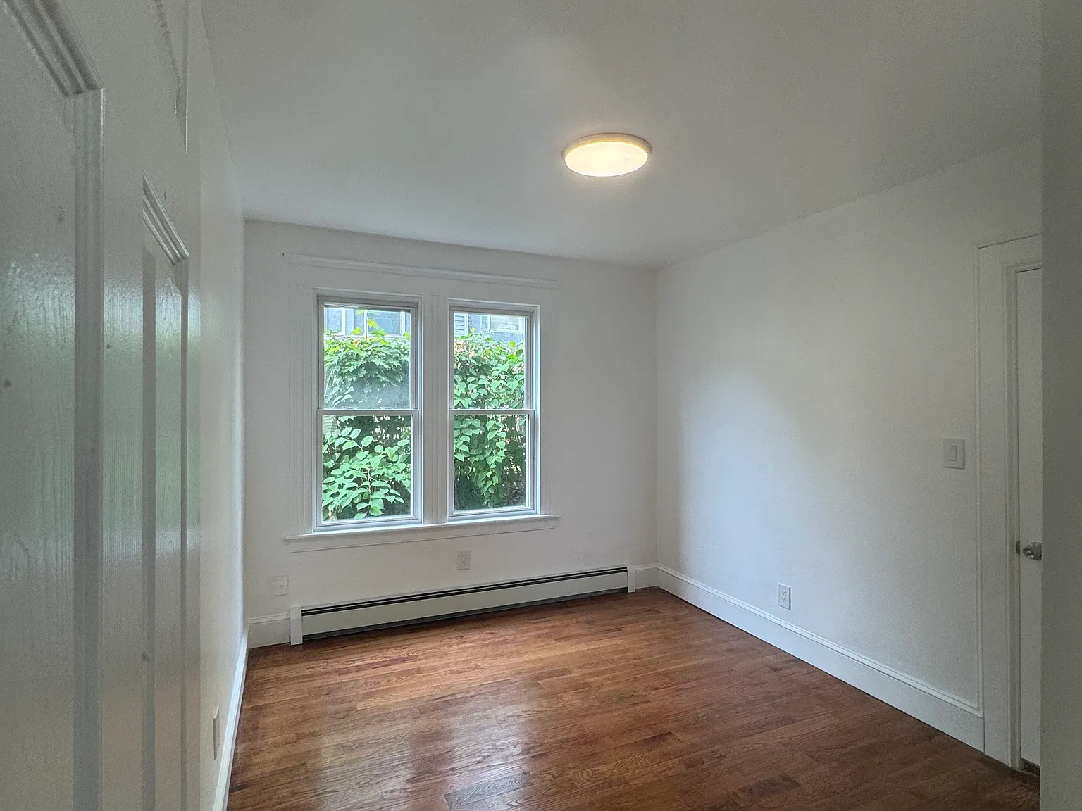 9 bed, 3.0 bath, 3240 sqft, $1,750 — Photo 4