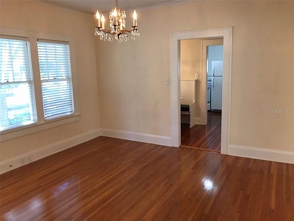5th image of 953 Success Ave