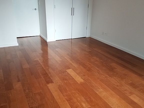 3rd image of 322 W 57th St APT 17B