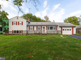 20240 Youngs Cliff Rd, Sterling, VA 20165