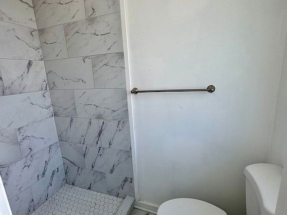 5th image of 1727 Mahani Loop #5