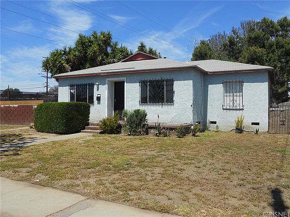 3rd image of 703 E 121st St