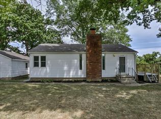 208 Broadway St, Missouri City, MO 64072