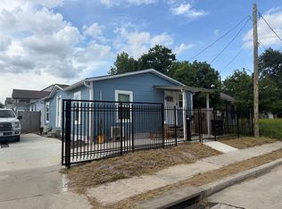 908 Jewett St #1, Houston, TX 77009