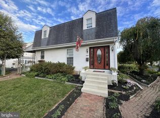 2547 Woodland Rd, Roslyn, PA 19001