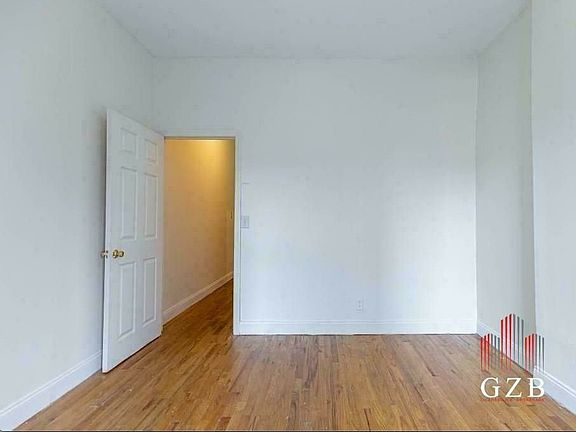 2nd image of 313 E 115th St