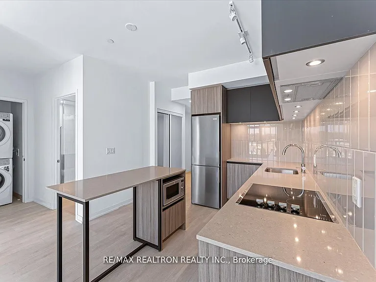 8 Beverley Glen Blvd #C616 — Photo 10