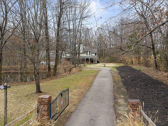 5th image of 28 Tipton Lake Cir E