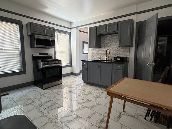 4th image of 51 Walnut St #1