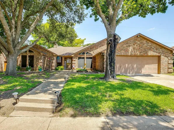 10152 Wandering Way St, Fort Worth, TX 76126