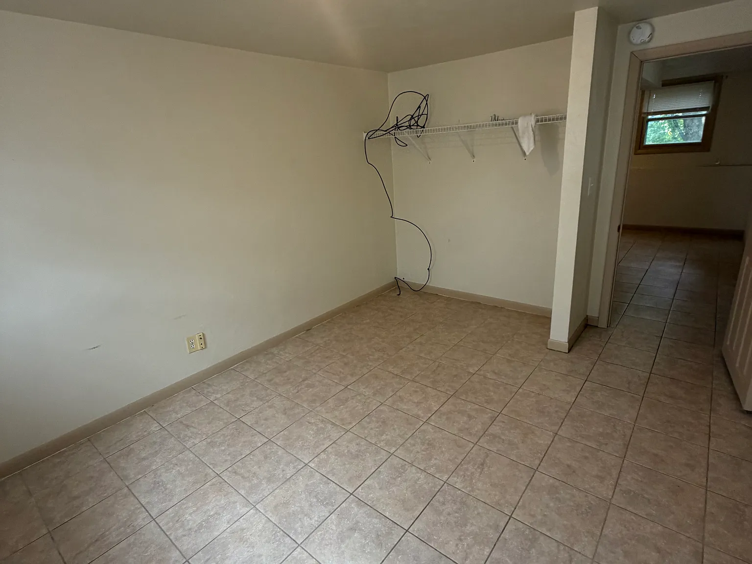 2 bed, 750 sqft, $850 — Photo 2