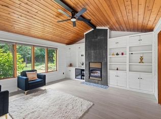 3662 Robin Ln, Minnetonka, MN 55305