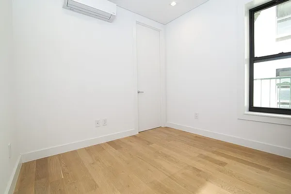 Rented by REAL New York | media 2